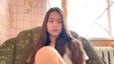 Hellomy name is Natalyits my first day here nice to meet you Give me 50 thumbs ups online show from 04.29.26