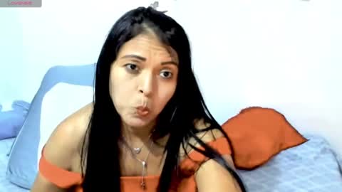 Snapshot of lenz335100 chatting on 01.24.25 lenz335100 online show from 01.24.25
