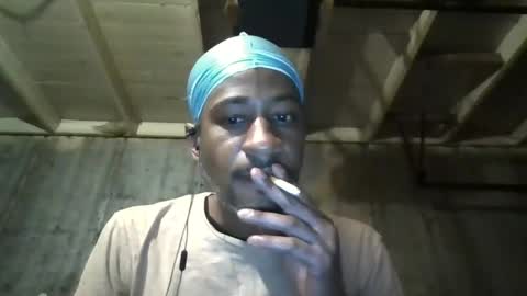 Snapshot of leo199984 chatting on 09.18.25 leo199984 online show from 09.18.25