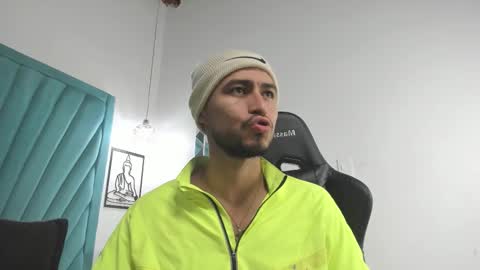 leo_carter1 online show from 02.24.26