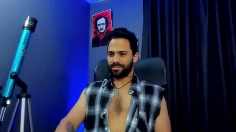 Snapshot of leo_diaz01 chatting on 02.07.25 Leo Diaz online show from 02.07.25