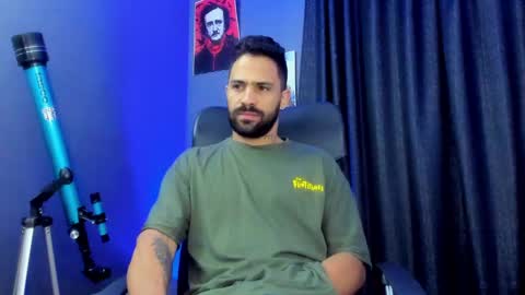 Snapshot of leo_diaz01 chatting on 02.22.25 Leo Diaz online show from 02.22.25
