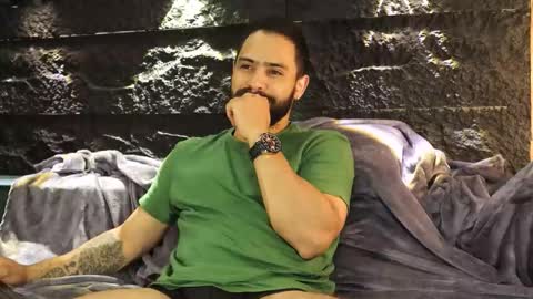 Leo  Diaz online show from 11.19.25