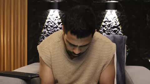 Leo  Diaz online show from 12.23.25