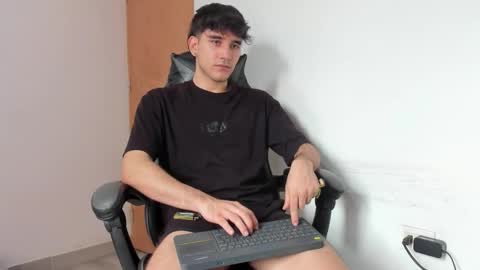 Leo Jones online show from 10.27.25