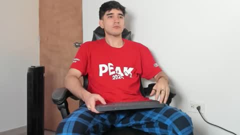 Leo Jones online show from 12.18.25