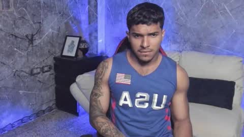 Leo independent model online show from 10.05.25