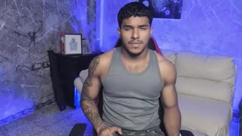 Leo independent model online show from 10.24.25