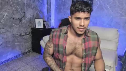 Leo independent model online show from 10.31.25