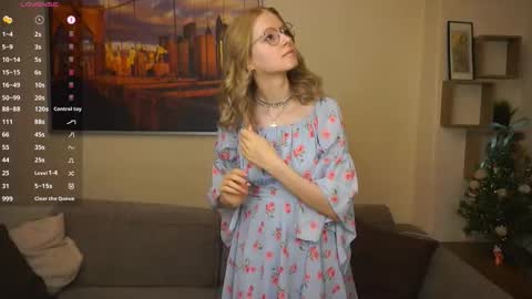 Hello Im Roxy Im just starting my journey here so lets get acquainted online show from 03.04.26