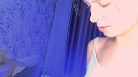 Leon and Lily online show from 12.04.24