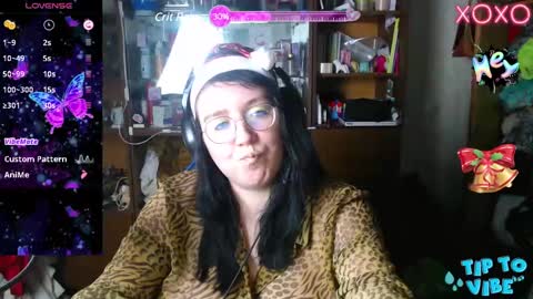 Leona Harrison online show from 12.22.24