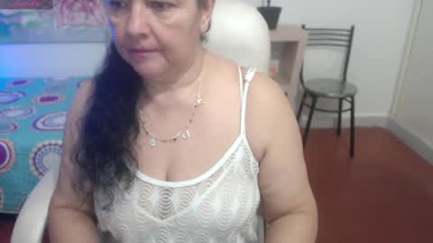 Snapshot of leonela_69 chatting on 02.28.25 leonela   online show from 02.28.25