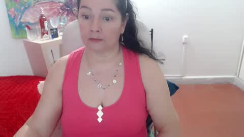 Snapshot of leonela_69 chatting on 09.15.25 leonela   online show from 09.15.25