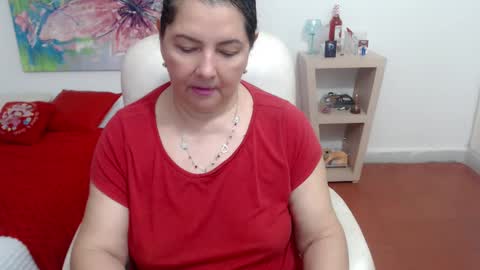 leonela   online show from 10.31.25