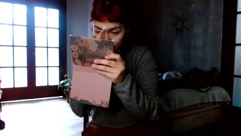 leonela  online show from 10.14.25