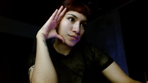 leonela  online show from 10.22.25