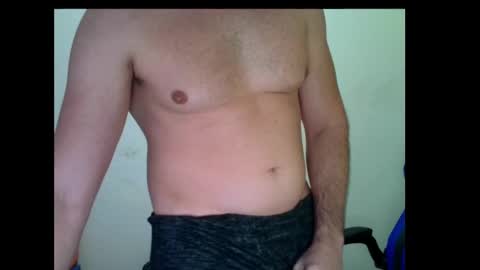 Snapshot of leonmorbo chatting on 12.08.24 leonmorbo online show from 12.08.24