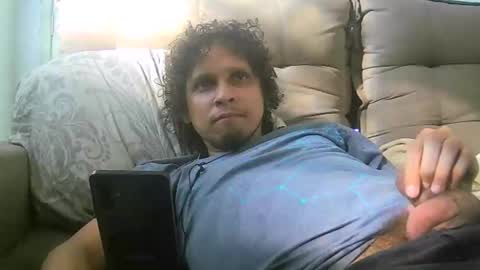 Snapshot of leonnxv chatting on 03.05.25 leonnxv online show from 03.05.25