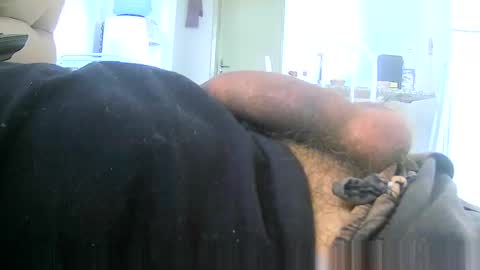 Snapshot of leonnxv chatting on 10.05.25 leonnxv online show from 10.05.25