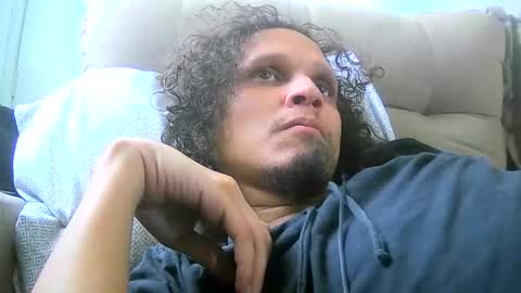 Snapshot of leonnxv chatting on 10.26.25 leonnxv online show from 10.26.25