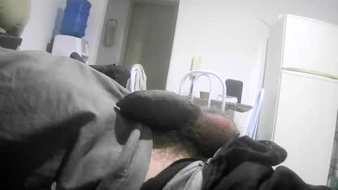 Snapshot of leonnxv chatting on 10.31.25 leonnxv online show from 10.31.25