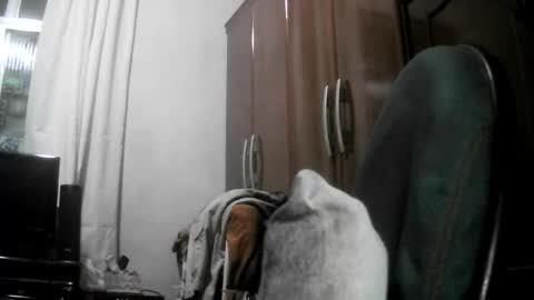 Snapshot of leonnxv chatting on 11.01.25 leonnxv online show from 11.01.25