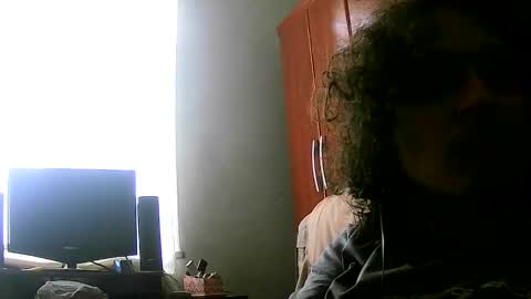 Snapshot of leonnxv chatting on 11.02.25 leonnxv online show from 11.02.25
