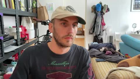 Leon online show from 10.07.25