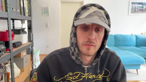 Leon online show from 03.24.26