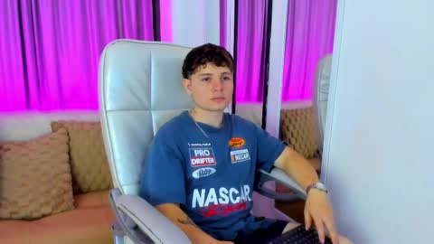 Leo  online show from 11.04.25