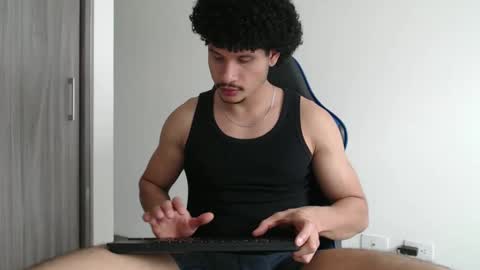 leostorm25 online show from 10.23.25