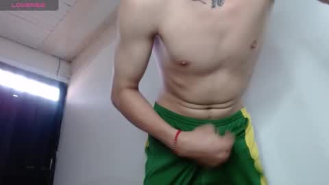 Snapshot of leostormy chatting on 03.08.25 leostormy online show from 03.08.25