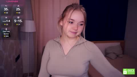 Snapshot of leotafredericks chatting on 10.23.25 Hello everyone Im Lora Its my first day Were going to have fun together online show from 10.23.25