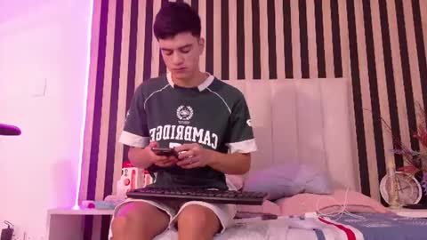 leotease online show from 07.16.26