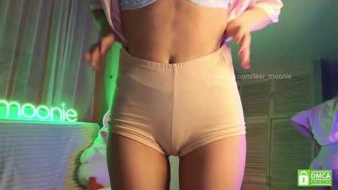 Snapshot of lesi_moonie chatting on 12.31.24 Lesi Join my fanclub before use my fanmenu online show from 12.31.24