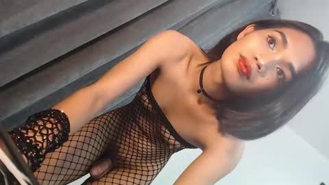 Trisha18 online show from 01.16.25