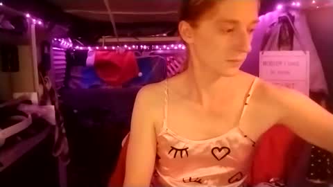 LesleyGumGrass- The Boring Trans girl online show from 02.15.25