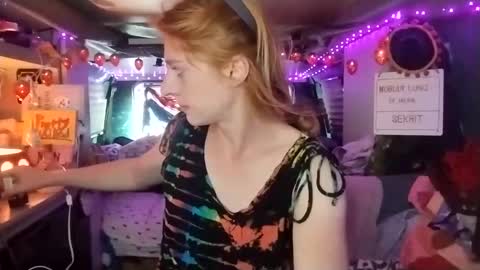 LesleyGumGrass- The Boring Trans girl online show from 10.02.25