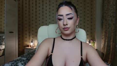 leslie_secret online show from 02.08.25