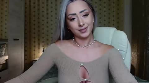 leslie_secret online show from 09.13.25