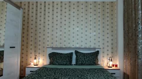 leslie_secret online show from 04.22.26