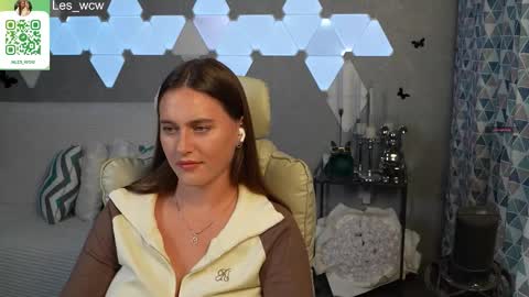 LeslieKorfs online show from 09.18.25