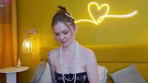 Lessy online show from 11.18.25