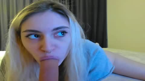 lesyaliss online show from 03.20.26