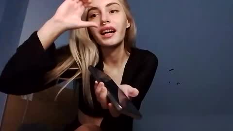 lesyawhite online show from 11.02.25