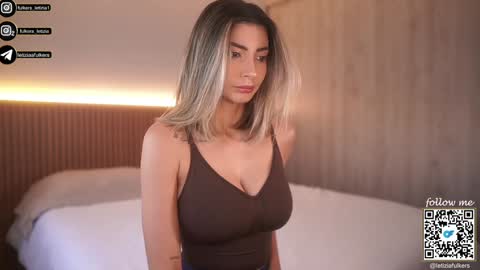 Snapshot of letiziafulkers1 chatting on 10.24.25 Letizia Fulkers online show from 10.24.25