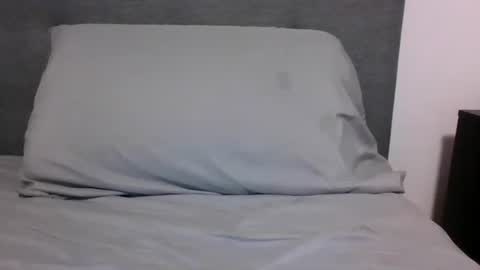 lets_play143 online show from 11.10.25