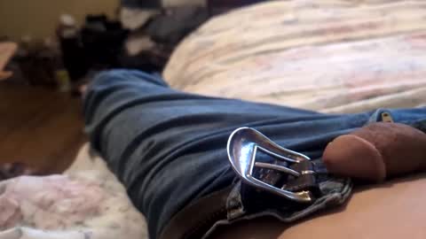 letslookateach online show from 10.10.25