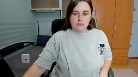 Snapshot of letticams chatting on 06.17.26 Naomi online show from 06.17.26